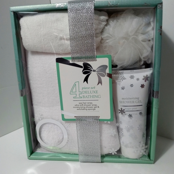 Goldessence 4 Pc Spa Set NIB - Picture 1 of 5
